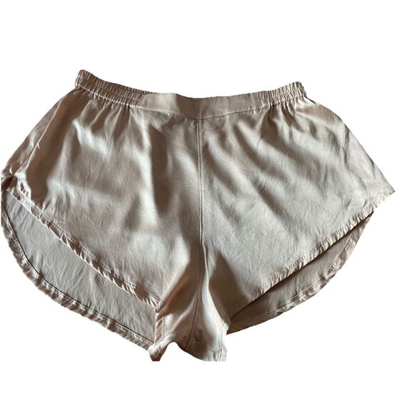 New Lunya Washable Silk Sleep Pajama Shorts in Delicate Pink size Large - Picture 3 of 7